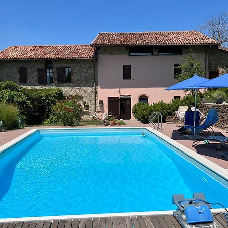 Rustico Im Piemont Mit Panorama Clavesana Exterior foto