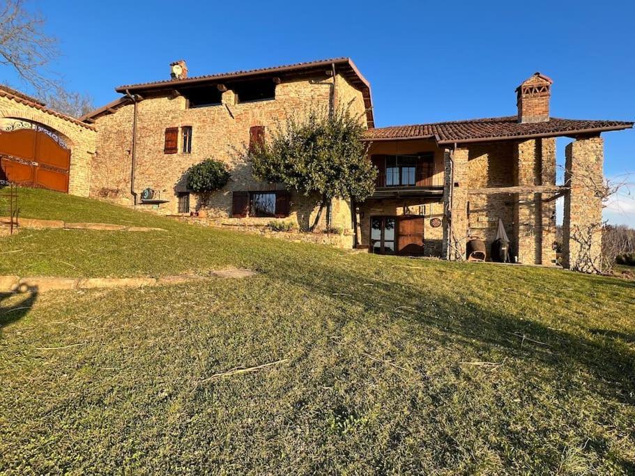 Rustico Im Piemont Mit Panorama Clavesana Exterior foto